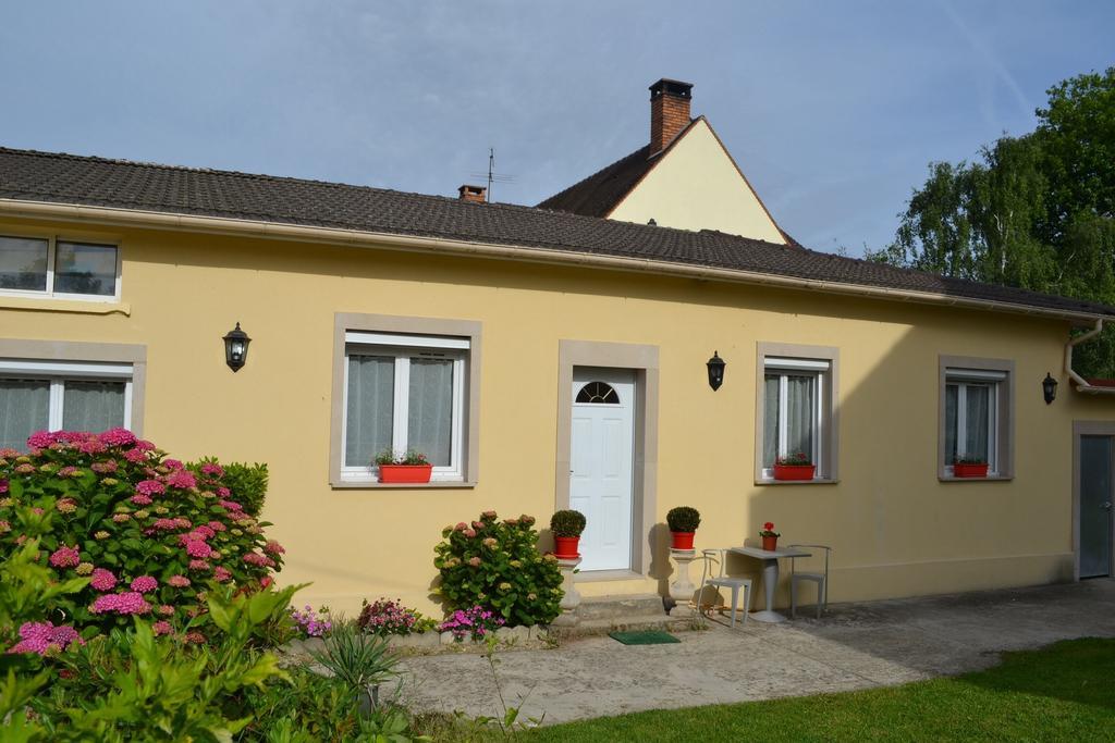 Villa L'Araucaria Pontault-Combault Habitación foto